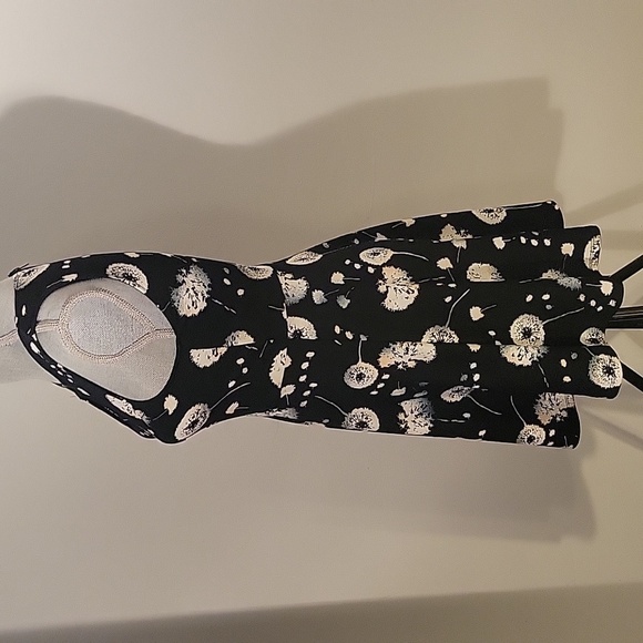 Material Girl, Black & White Heart Cutout Dress, Size: S - Picture 3 of 6